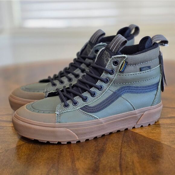 Vans Ultracush Sk-8 Hi MTE Waterproof Shoes Women's 9.5 Green Gum Insulated New - Picture 1 of 16